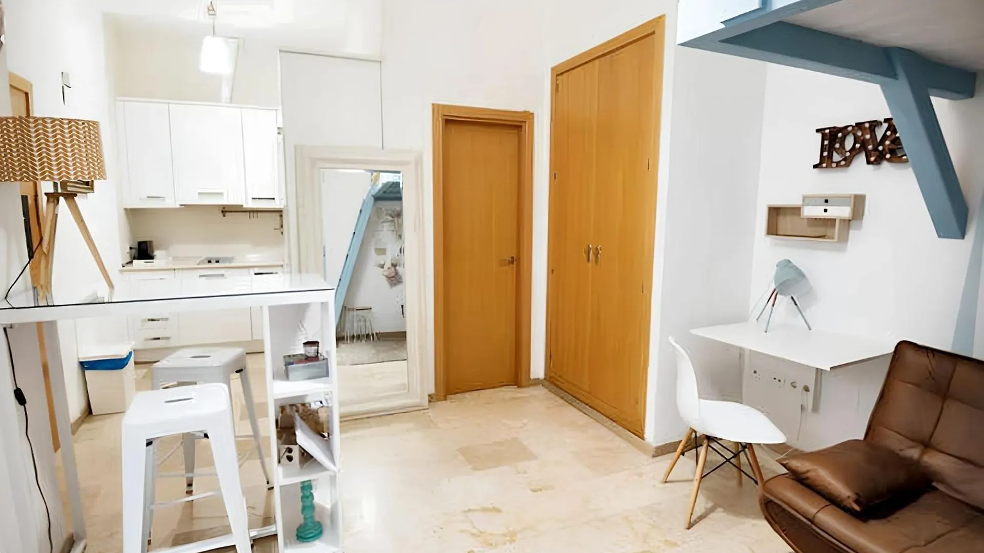 Charming Apartment Malaga 40 M² + Internet 西班牙